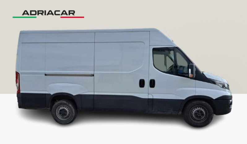 IVECO DAILY 35S16 HI-MATIC pieno
