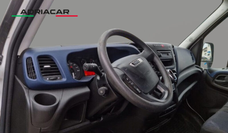 IVECO DAILY 35S16 HI-MATIC pieno