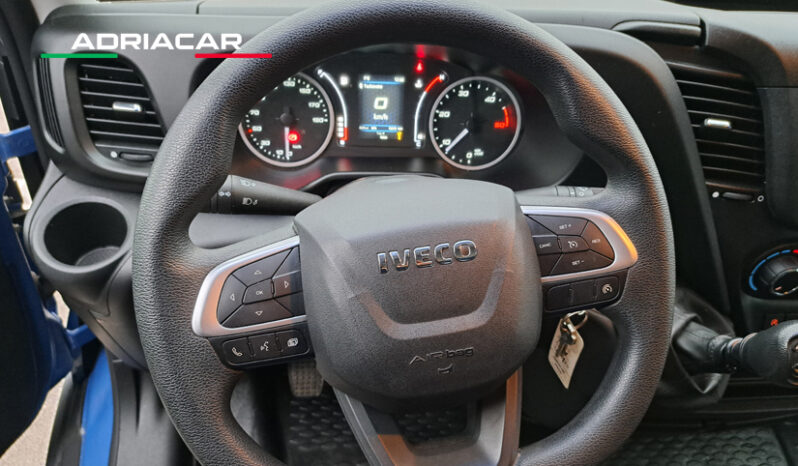 IVECO DAILY 35C16 pieno