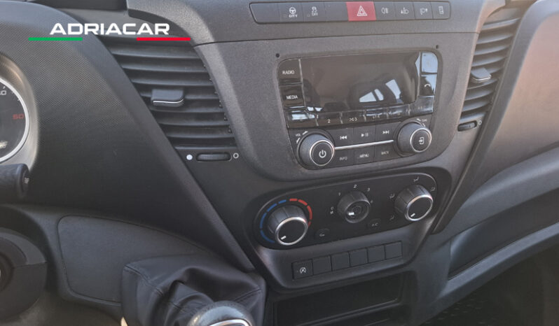 IVECO DAILY 35C14 pieno