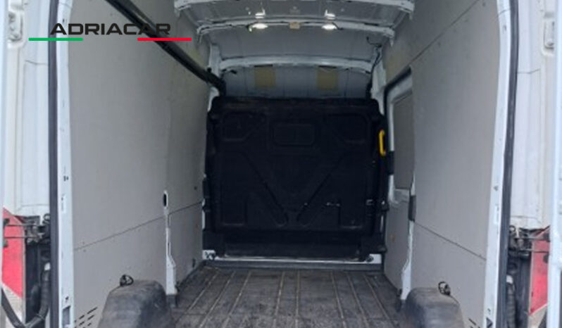 Ford Transit pieno